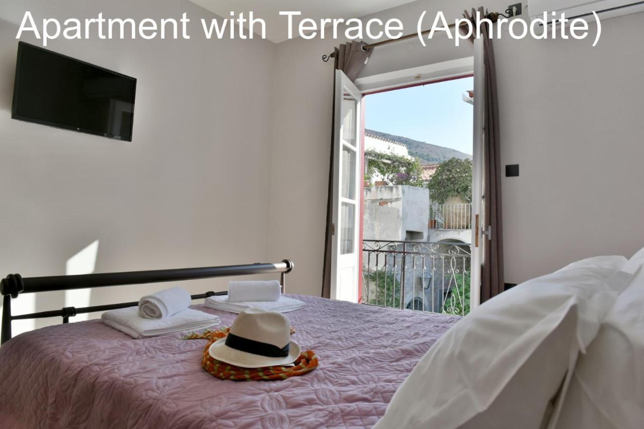 Hydra Port Apartments Extérieur photo
